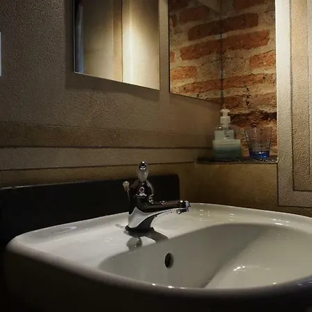 Lovingenoa - Antico Convento Apartment Genoa