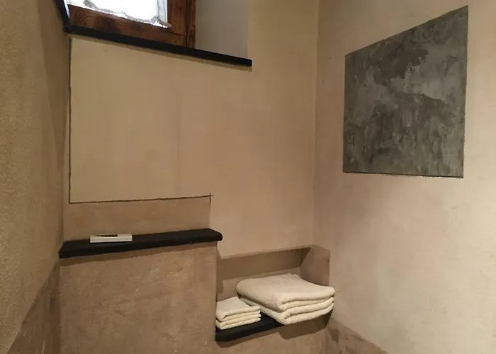 Lovingenoa - Antico Convento Janov