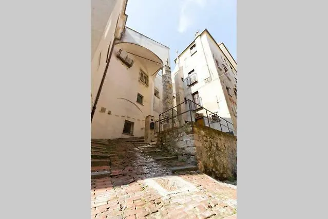 Lovingenoa - Antico Convento Janov