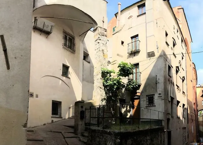 Lovingenoa - Antico Convento Apartmán Janov