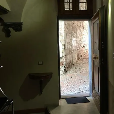 Lovingenoa - Antico Convento Γένοβα